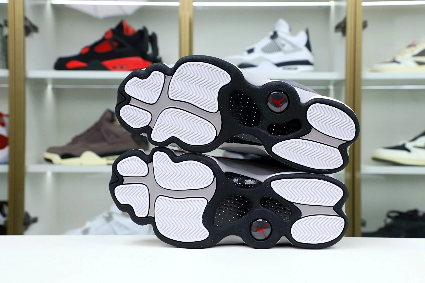 -414571-016 'ATMOSPHERE AIR JORDAN 13 RETRO GREY' 0128